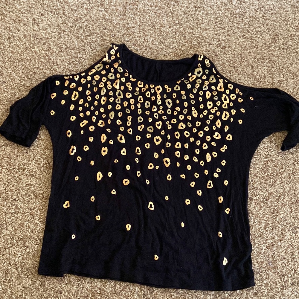 Cold shoulder top